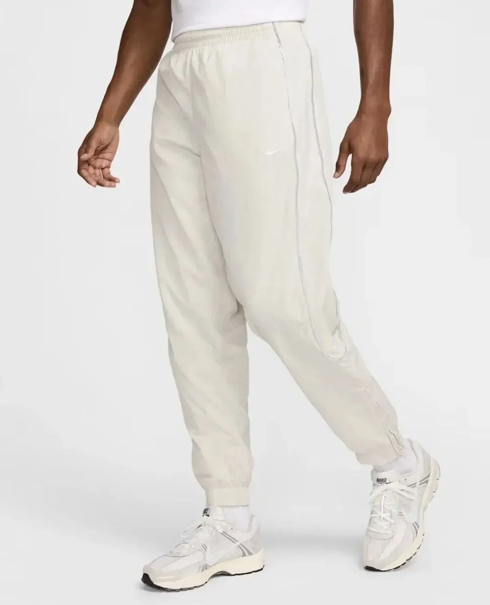 Nike Solo Swoosh Loose Track Pants Light Bone FB8620-072 Men's Size Medium NWT